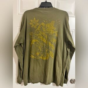 Mountain Hardwear Men’s 2XL Snow Yeti Graphic Tee Combat Green Long Sleeve Shirt